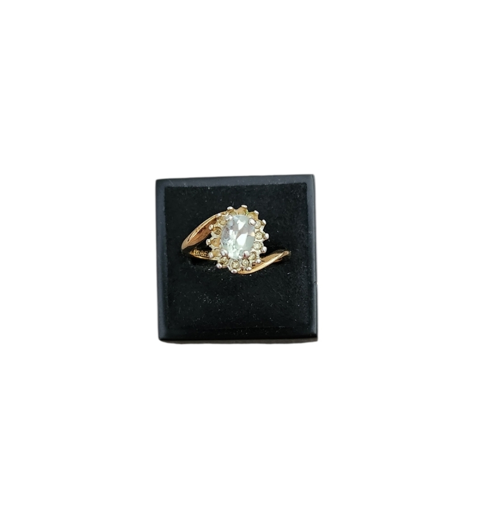 Size 9 18k HGE Gold-Tone Oval Halo Ring with Clear Center Stone - Women Jewelry